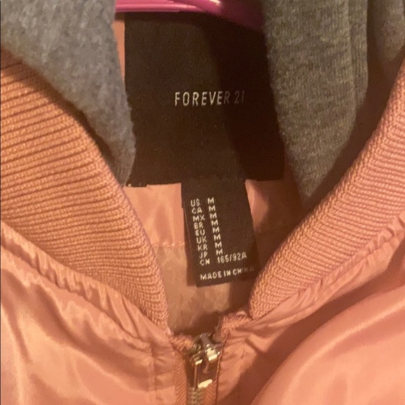 A sweater , pink with grey details - Picture 2 of 2